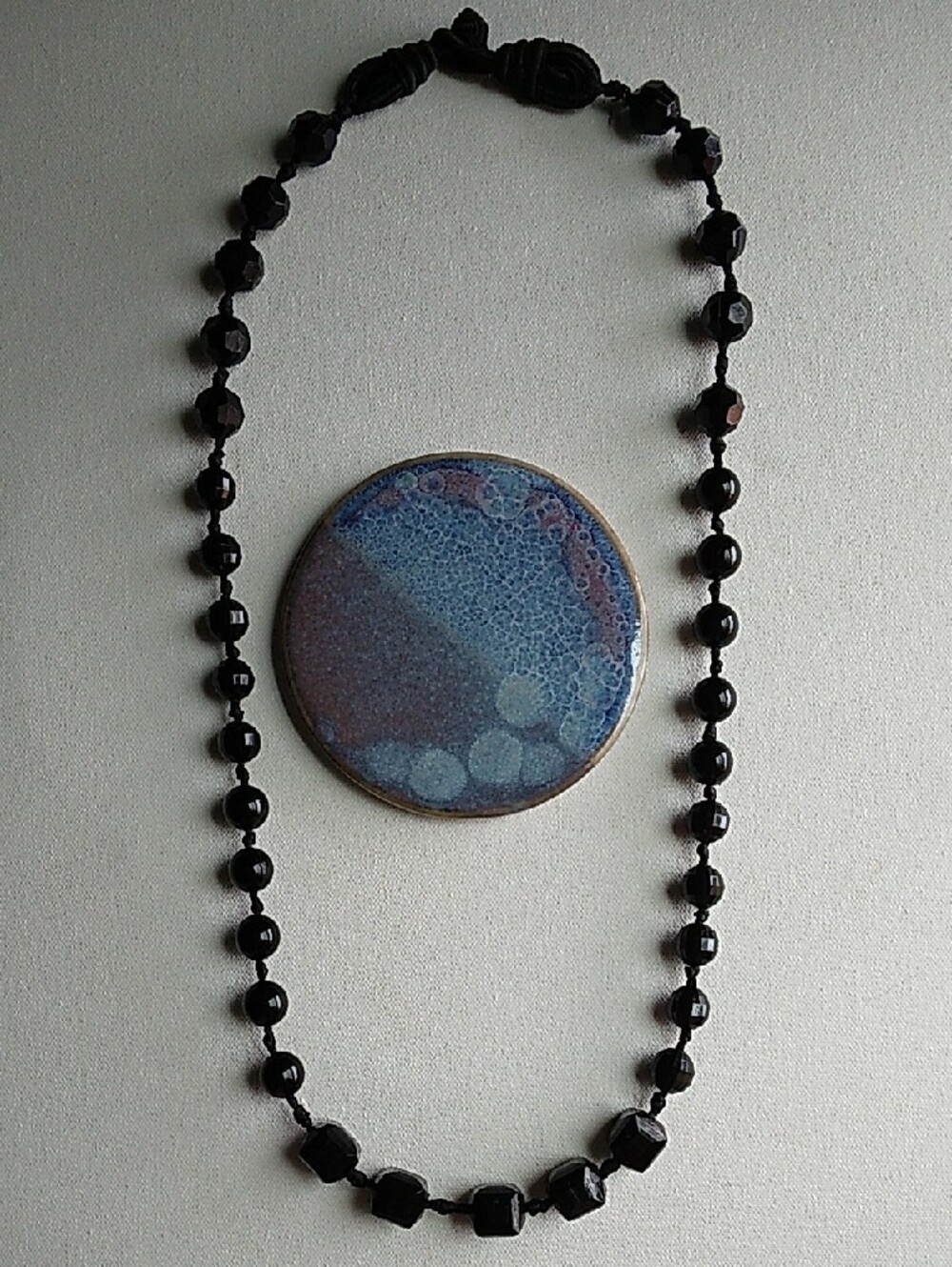 Fifth Avenue Vintage 80s Ebony Love Knot Beaded Black Necklace